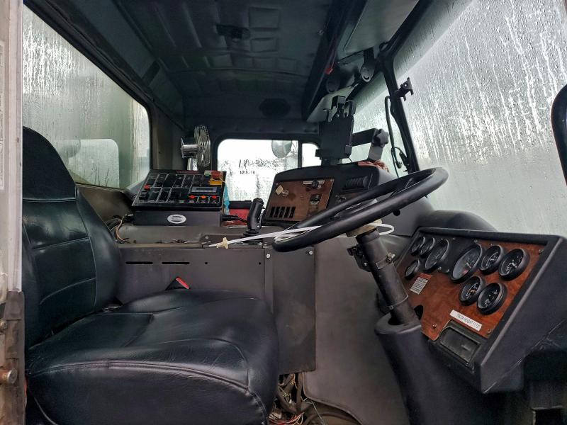 2006 Peterbilt 320 მანქანა იყიდება აუქციონზე, vin: 1NPZLD9X46D716710, აუქციონის ნომერი: 97034695