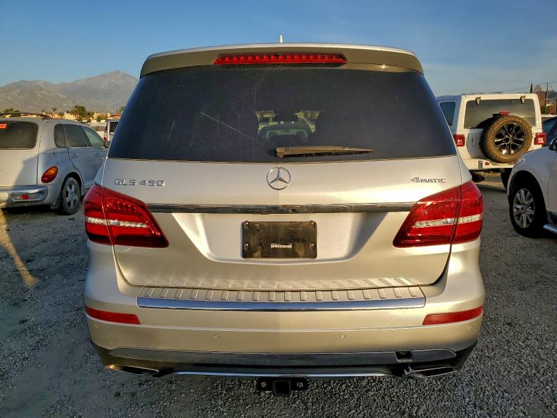 96451625 :رقم المزاد ، 4JGDF6EE9HA872704 vin ، 2017 Mercedes-benz Gls مزاد بيع