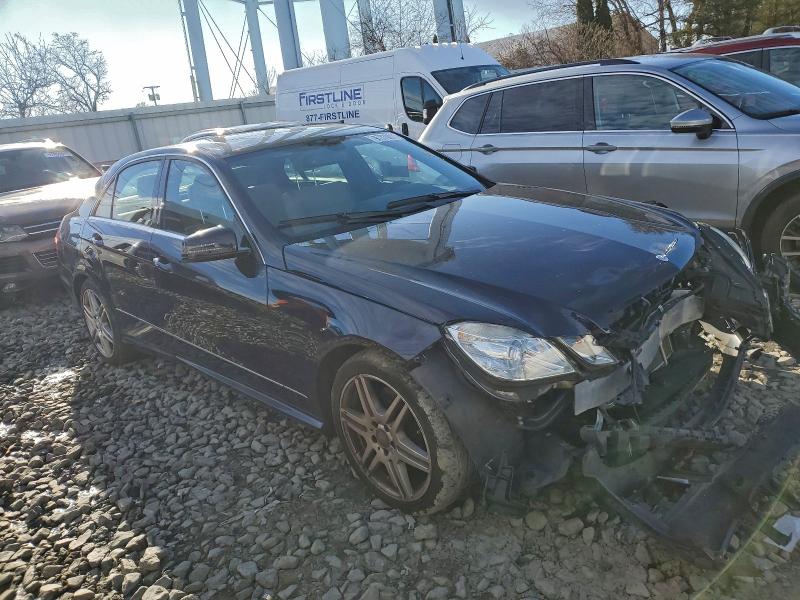 97370015 :رقم المزاد ، WDDHF8HB3BA279842 vin ، 2011 Mercedes-benz E مزاد بيع
