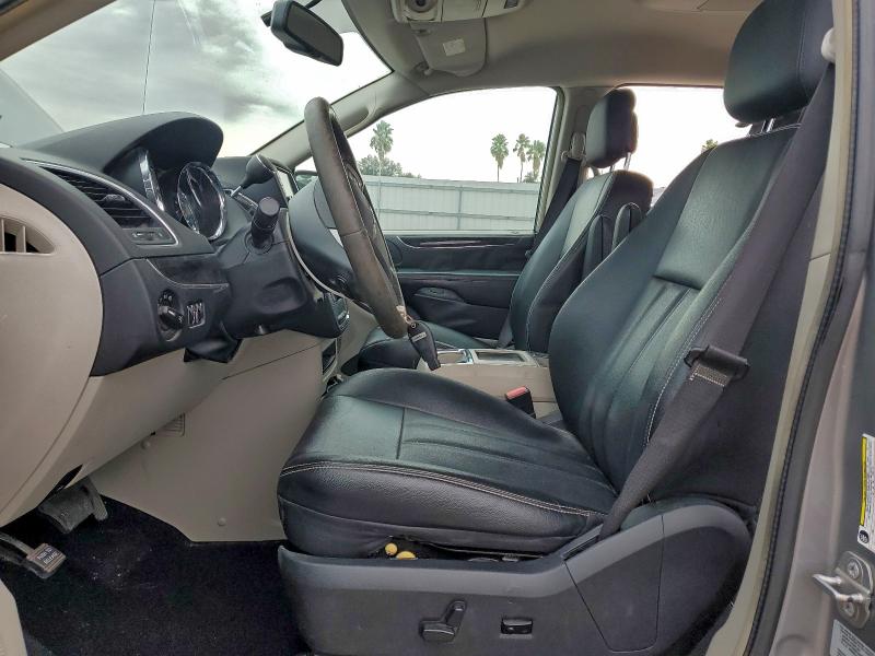 Продажа на аукционе авто 2015 Chrysler Town & Country, vin: 2C4RC1BG0FR578211, номер лота: 94915345