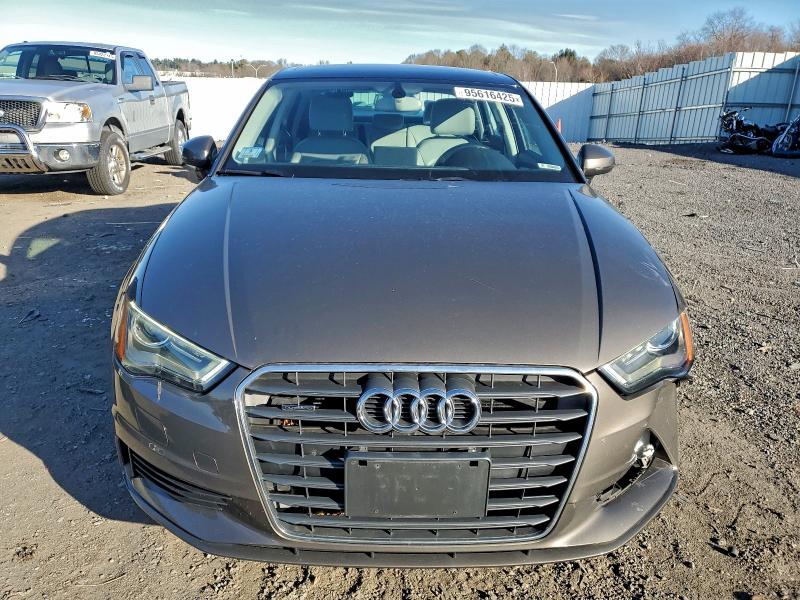 95616425 :رقم المزاد ، WAUEFGFFXF1062661 vin ، 2015 Audi A3 مزاد بيع