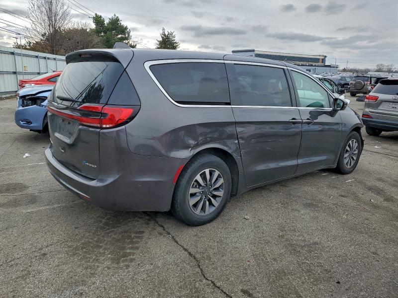Продажа на аукционе авто 2022 Chrysler Pacifica, vin: 2C4RC1L73NR122653, номер лота: 94271905