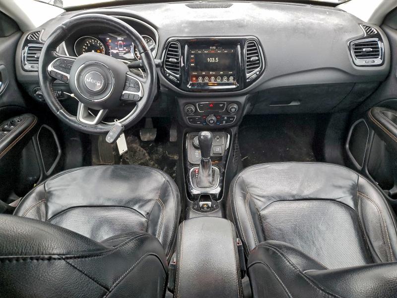 92947385 :رقم المزاد ، 3C4NJDCB0JT252732 vin ، 2018 Jeep Compass مزاد بيع