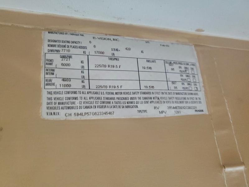 Продажа на аукционе авто 2002 Workhorse Custom Chassis Motorhome, vin: 5B4LP57G623345467, номер лота: 98150715
