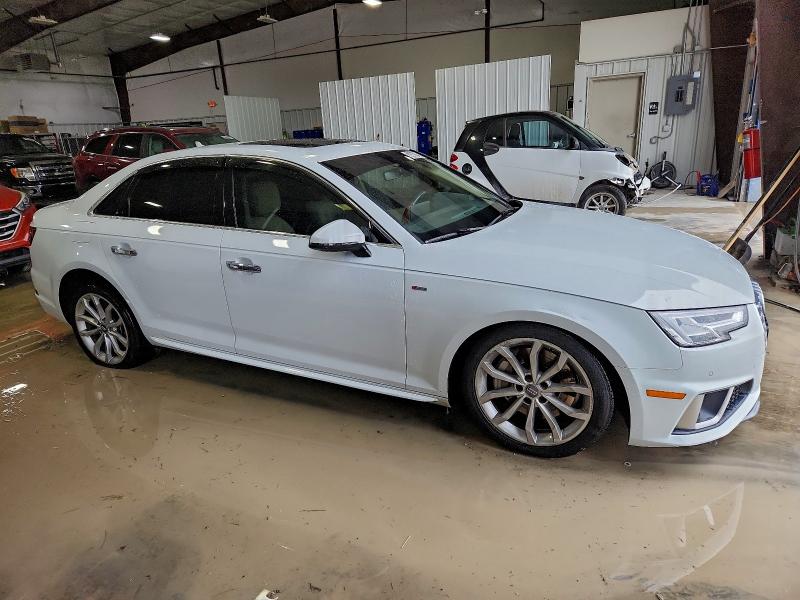 Продаж на аукціоні авто 2019 Audi A4 Prestig, vin: WAUFNAF42KN004162, номер лоту: 99273045