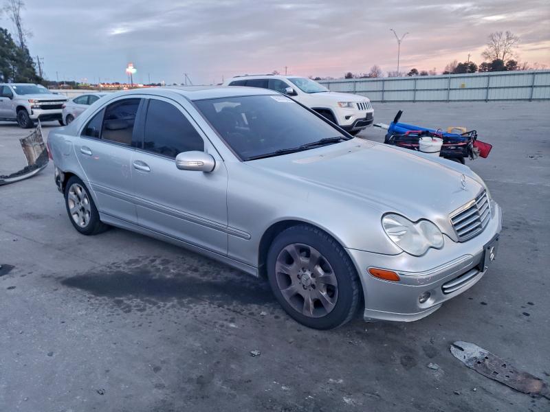 95637095 :رقم المزاد ، WDBRF92H56F832807 vin ، 2006 Mercedes-benz C مزاد بيع