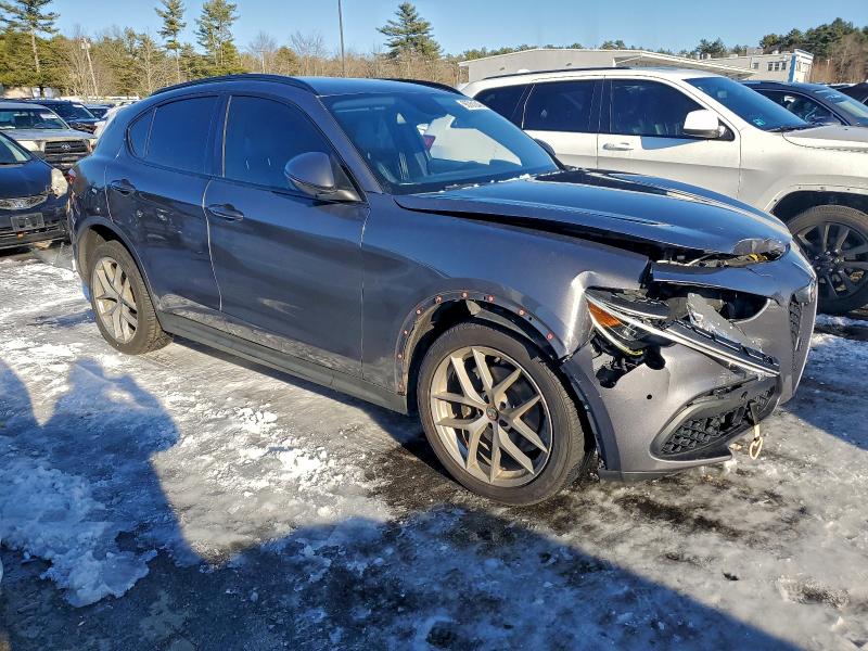 2018 Alfa Romeo Stelvio მანქანა იყიდება აუქციონზე, vin: ZASFAKNN8J7B70243, აუქციონის ნომერი: 96761245