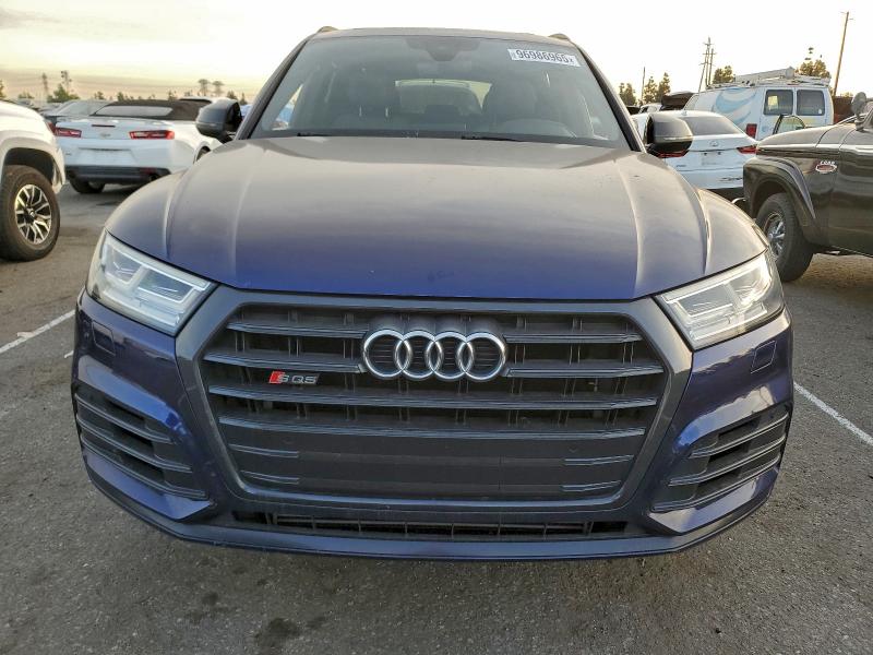 96986965 :رقم المزاد ، WA1B4AFY8K2015718 vin ، 2019 Audi Sq5 مزاد بيع