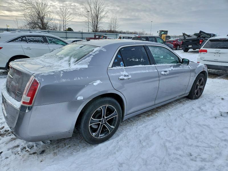 94894445 :رقم المزاد ، 2C3CA6CT3BH522563 vin ، 2011 Chrysler 300c مزاد بيع