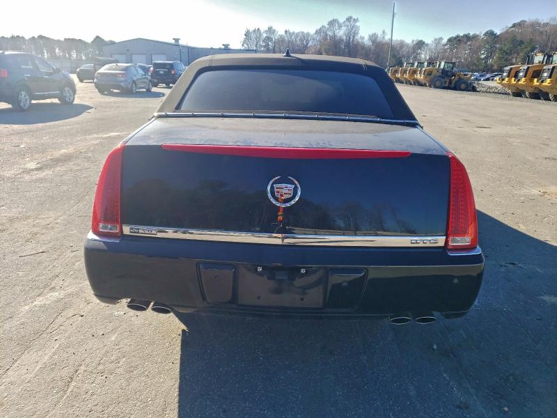 Продажа на аукционе авто 2011 Cadillac Dts, vin: 1G6KH5E66BU106799, номер лота: 97263135