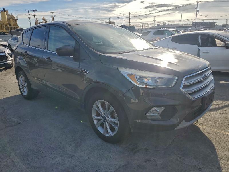 Продажа на аукционе авто 2017 Ford Escape, vin: 1FMCU0GD8HUB81360, номер лота: 97435525