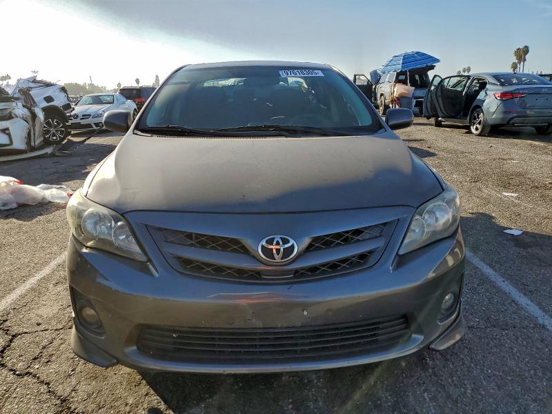 Продаж на аукціоні авто 2013 Toyota Corolla, vin: 5YFBU4EE6DP172831, номер лоту: 97618305