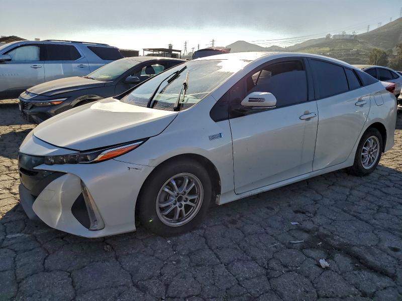 Продажа на аукционе авто 2018 Toyota Prius Prim, vin: JTDKARFP7J3103673, номер лота: 94380855