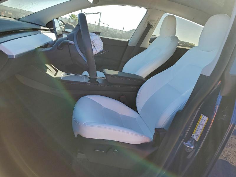 Продажа на аукционе авто 2024 Tesla Model Y, vin: 7SAYGDEE3RF003731, номер лота: 95906715