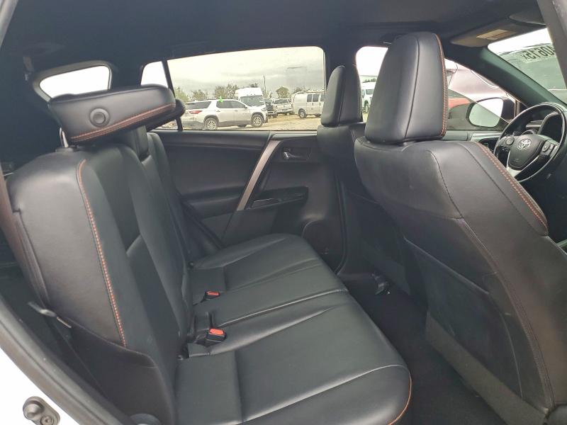 Auction sale of the 2017 Toyota Rav4 Se, vin: JTMNFREV6HD100329, lot number: 95340615