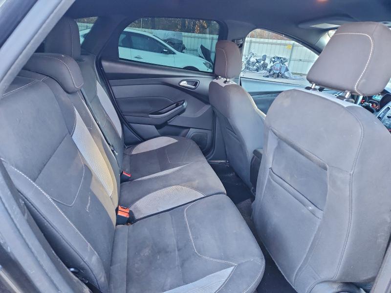 96392025 :رقم المزاد ، 1FADP3L98JL208951 vin ، 2018 Ford Focus مزاد بيع