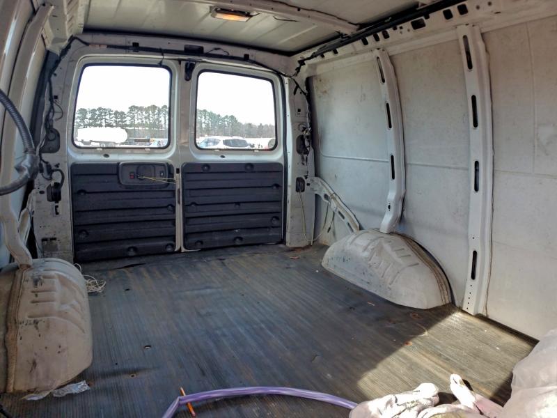 96249695 :رقم المزاد ، 1GTGG29R111101793 vin ، 2001 Gmc Savana مزاد بيع