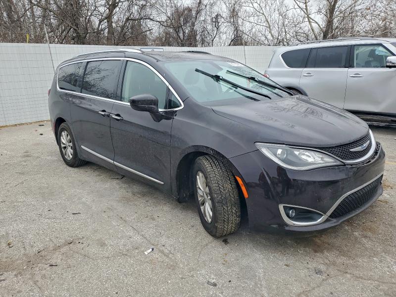 Продаж на аукціоні авто 2018 Chrysler Pacifica, vin: 2C4RC1EG8JR235392, номер лоту: 96715765