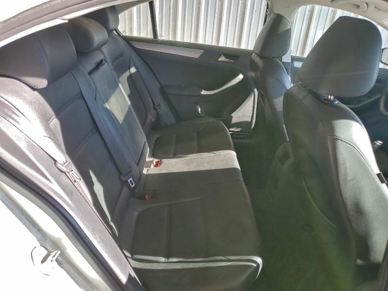 94491075 :رقم المزاد ، 3VWB67AJ6HM222474 vin ، 2017 Volkswagen Jetta مزاد بيع