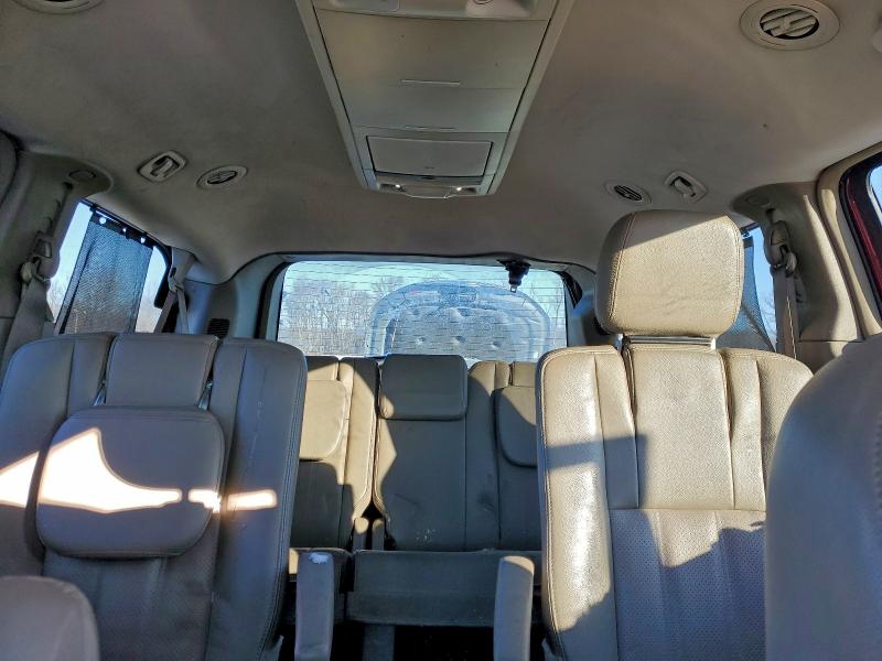 2014 Chrysler Town & Country მანქანა იყიდება აუქციონზე, vin: 2C4RC1CG2ER464689, აუქციონის ნომერი: 96610925