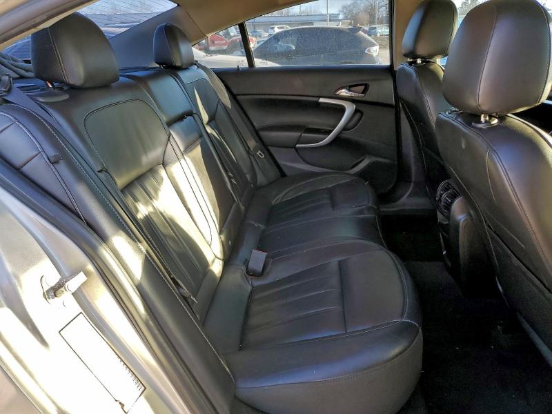 97009235 :رقم المزاد ، 2G4GV5EK4F9162943 vin ، 2015 Buick Regal مزاد بيع