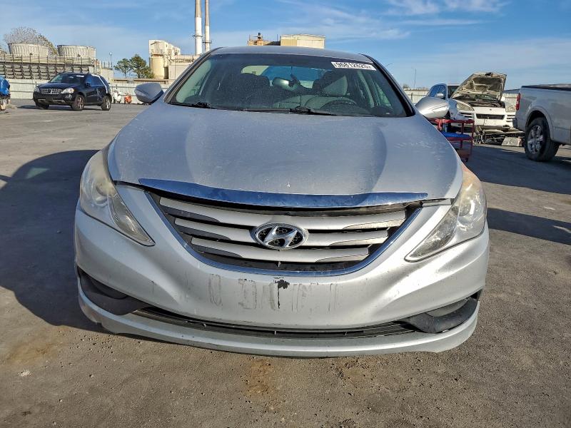 2014 Hyundai Sonata მანქანა იყიდება აუქციონზე, vin: 5NPEB4AC8EH893917, აუქციონის ნომერი: 96812625