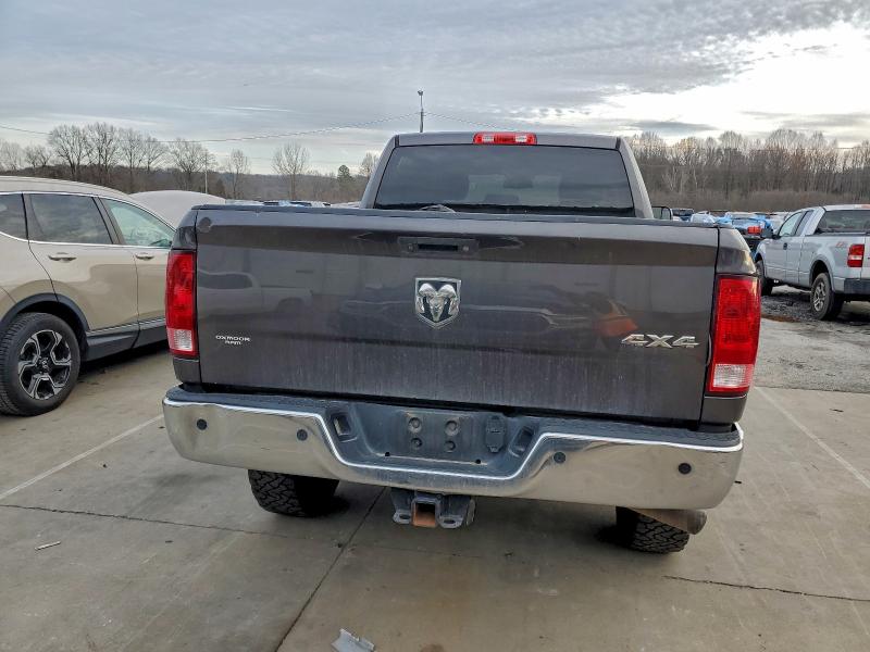93909145 :رقم المزاد ، 3C6UR5CJ6HG568941 vin ، 2017 Ram 2500 مزاد بيع