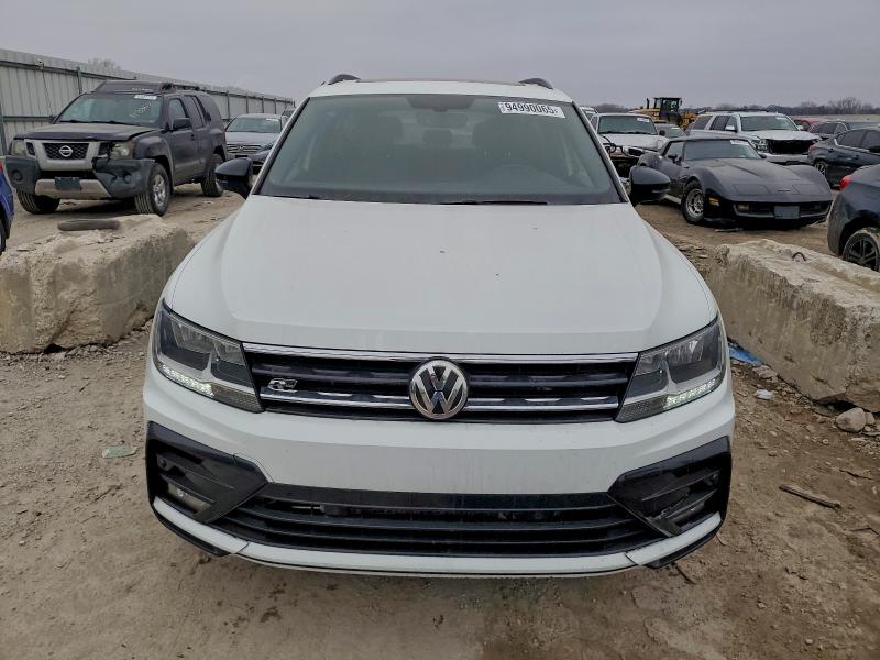 Продаж на аукціоні авто 2021 Volkswagen Tiguan, vin: 3VV2B7AXXMM030327, номер лоту: 94990065