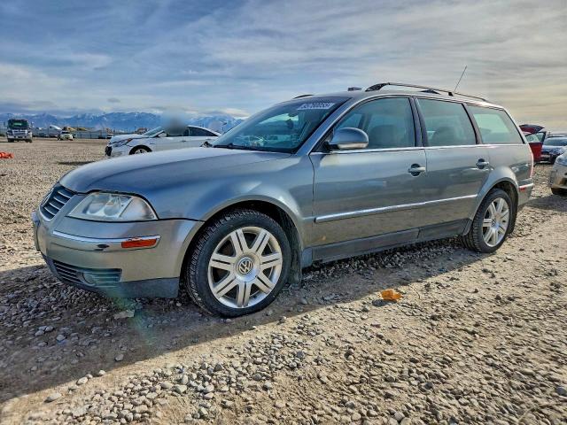 95780055 :رقم المزاد ، WVWYU63B15E106877 vin ، 2005 Volkswagen Passat مزاد بيع