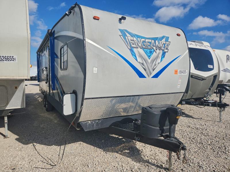 95646355 :رقم المزاد ، 4X4TVGB29JR502017 vin ، 2018 Forest River Vengeance مزاد بيع
