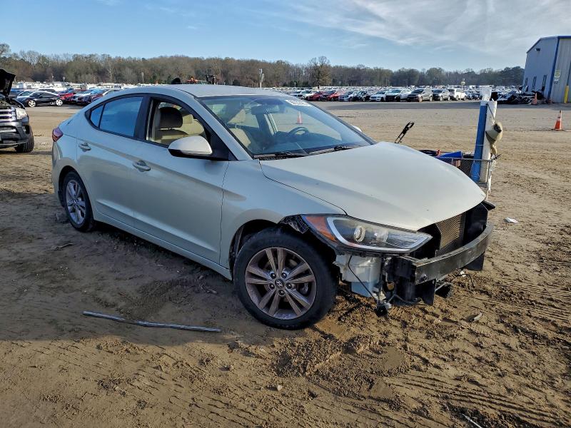 96122425 :رقم المزاد ، KMHD84LF2HU136129 vin ، 2017 Hyundai Elantra مزاد بيع