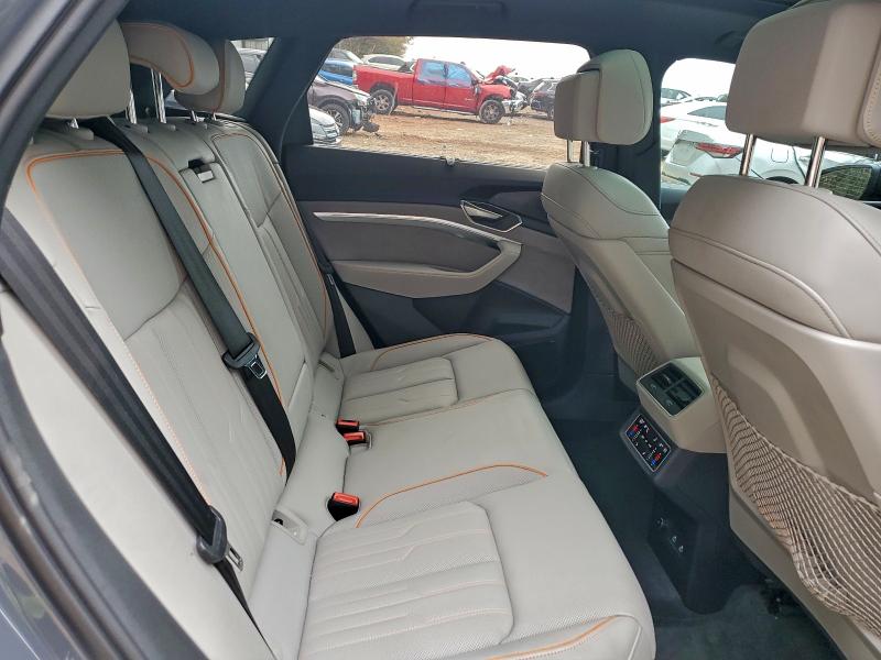 Продажа на аукционе авто 2024 Audi Q8 E-tron, vin: WA16AAGE1RB040470, номер лота: 97819055