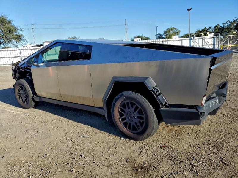 96083625 :رقم المزاد ، 7G2CEHED9RA033077 vin ، 2024 Tesla Cybertruck مزاد بيع