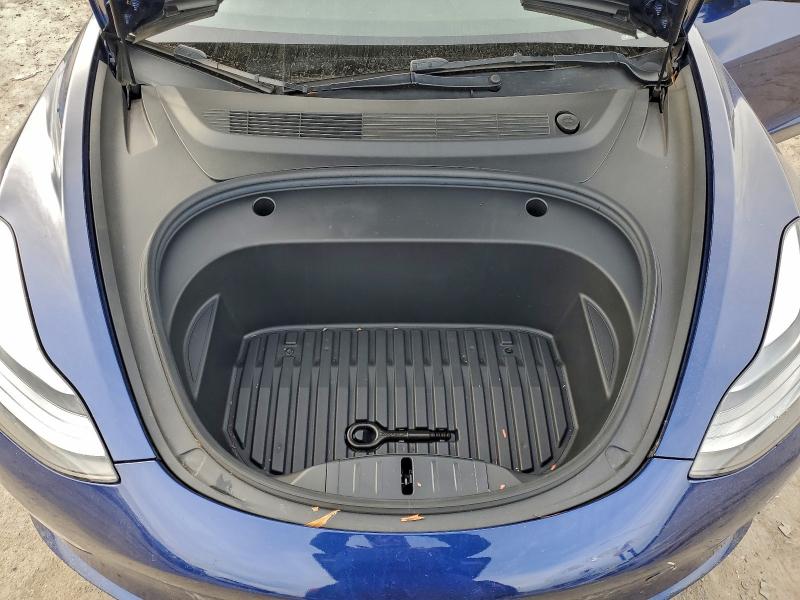 97100985 :رقم المزاد ، 5YJ3E1EA0NF187366 vin ، 2022 Tesla Model 3 مزاد بيع