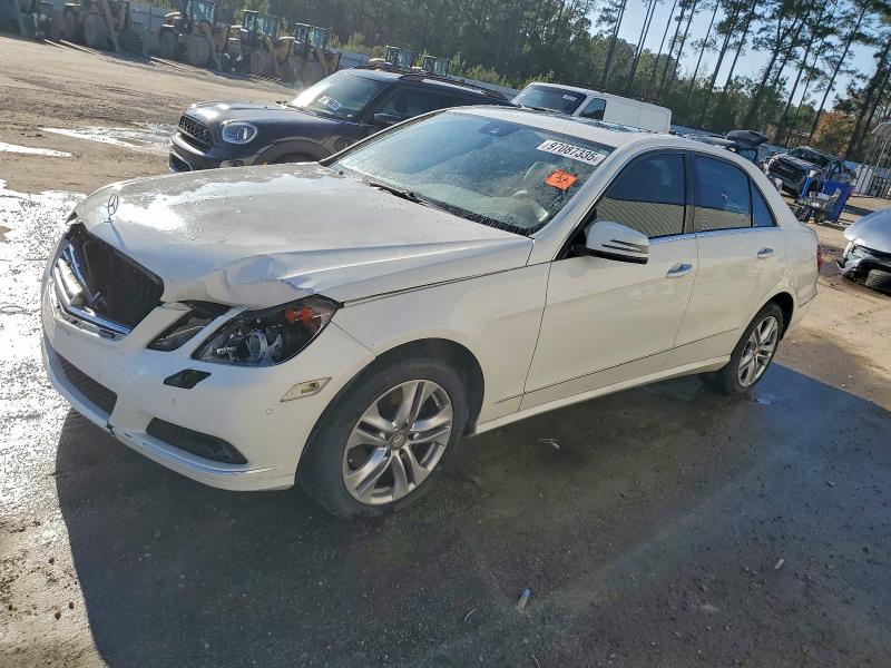 2010 Mercedes-benz E მანქანა იყიდება აუქციონზე, vin: WDDHF5GBXAA128947, აუქციონის ნომერი: 97087335
