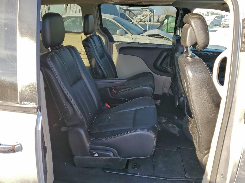 96441435 :رقم المزاد ، 2C4RC1CG4CR394965 vin ، 2012 Chrysler Town & Country مزاد بيع