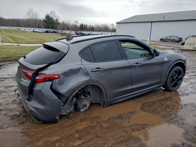 97716625 :رقم المزاد ، ZASPAKEV8P7D67930 vin ، 2023 Alfa Romeo Stelvio مزاد بيع