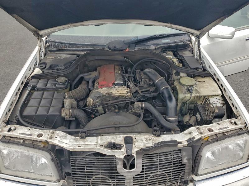 1999 Mercedes Benz C Class C300 4d Spor მანქანა იყიდება აუქციონზე, vin: WDBHA24G1XA717366, აუქციონის ნომერი: 96232105
