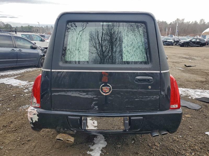 2010 Cadillac Professional Chassis მანქანა იყიდება აუქციონზე, vin: 1GEGK0CYXAU500064, აუქციონის ნომერი: 96313175