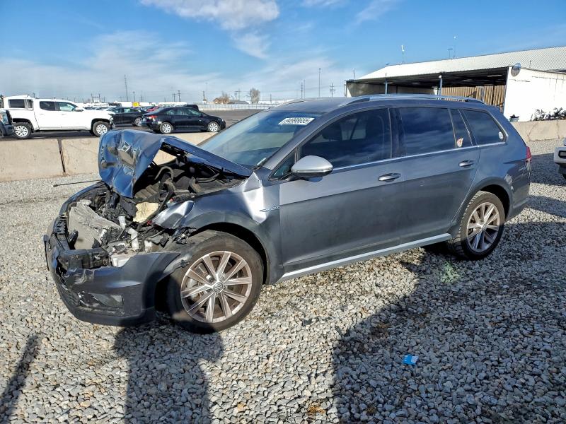 Auction sale of the 2017 Volkswagen Golf Alltrack, vin: 3VWH17AU2HM516229, lot number: 94998655