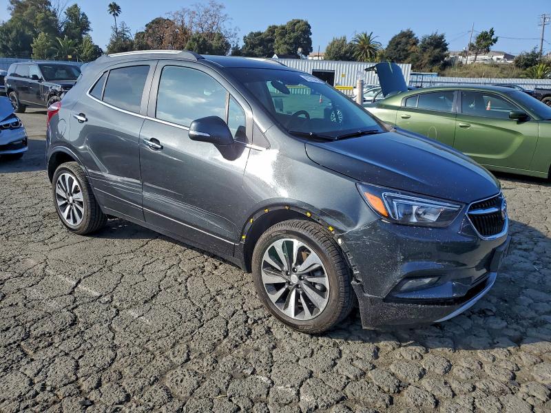 2018 Buick Encore Pre მანქანა იყიდება აუქციონზე, vin: KL4CJBSBXJB576523, აუქციონის ნომერი: 95778495