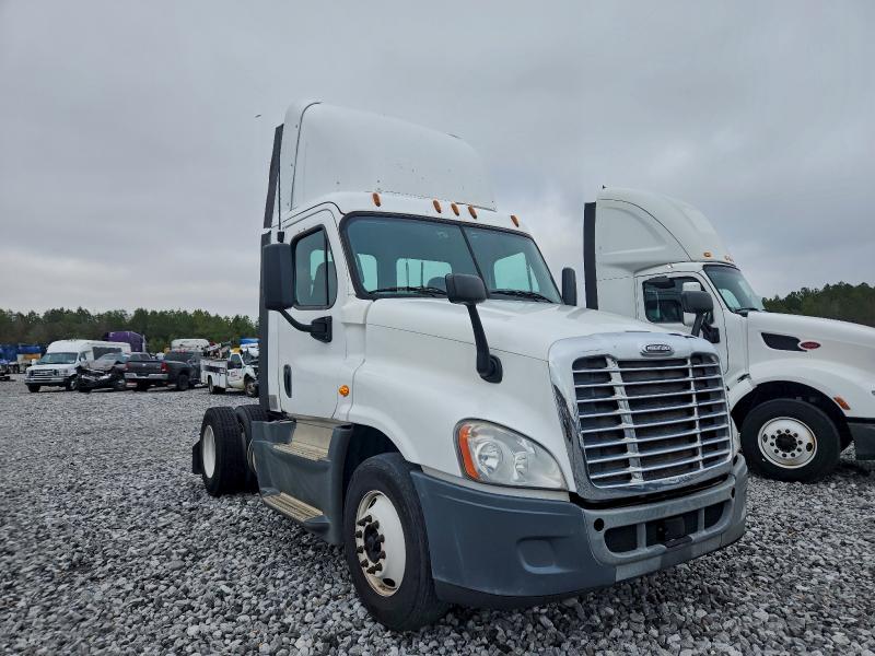 Auction sale of the 2015 Freightliner Cascadia, vin: 1FUBGEDV4FLGH4769, lot number: 93053505