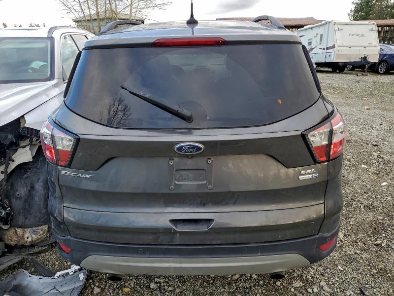 96822535 :رقم المزاد ، 1FMCU9HD8JUD24560 vin ، 2018 Ford Escape Sel مزاد بيع