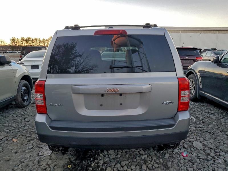 95581915 :رقم المزاد ، 1C4NJRFB3FD249359 vin ، 2015 Jeep Patriot مزاد بيع