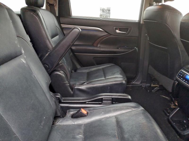95660525 :رقم المزاد ، 5TDDZRFH3KS944920 vin ، 2019 Toyota Highlander مزاد بيع