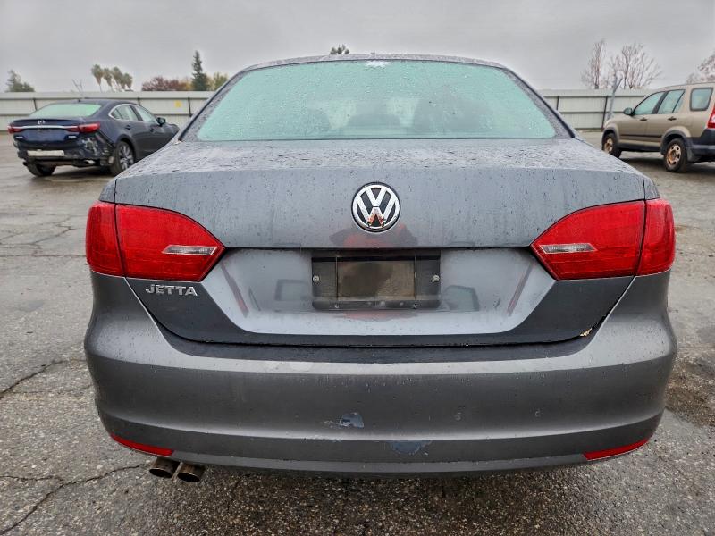 Auction sale of the 2011 Volkswagen Jetta Base, vin: 3VW2K7AJ6BM391039, lot number: 95317345