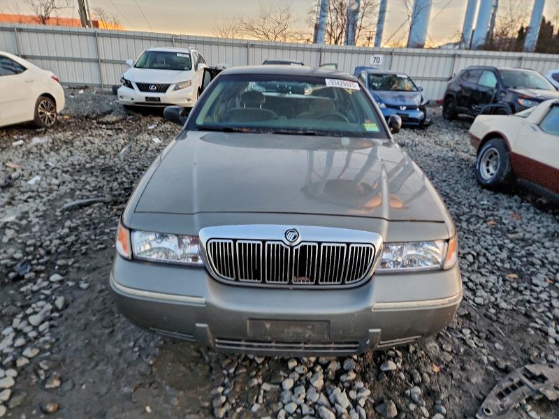 2002 Mercury Grand Marquis მანქანა იყიდება აუქციონზე, vin: 2MEFM74W42X650412, აუქციონის ნომერი: 46587706