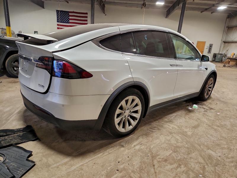 Продажа на аукционе авто 2017 Tesla Model X, vin: 5YJXCAE21HF076670, номер лота: 95141895