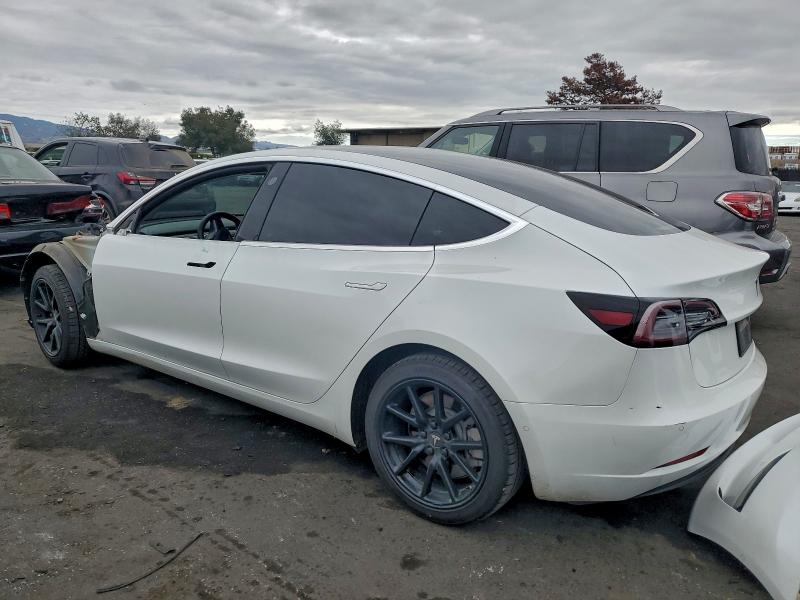 Продажа на аукционе авто 2020 Tesla Model 3, vin: 5YJ3E1EA1LF632839, номер лота: 97291235