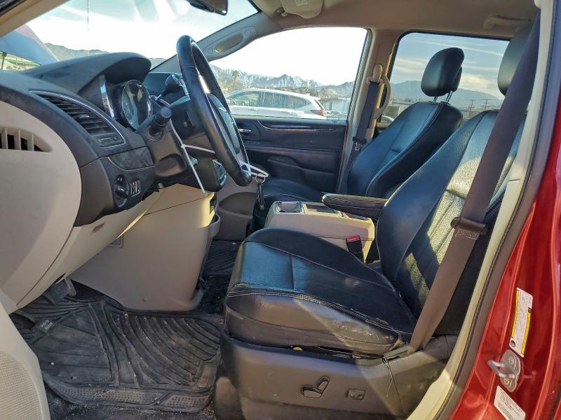 97995495 :رقم المزاد ، 2C4RC1BG9ER342428 vin ، 2014 Chrysler Town & Country مزاد بيع